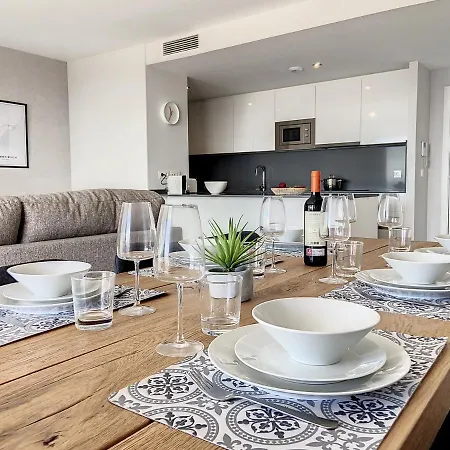 Via Celere 2330 Sea View *